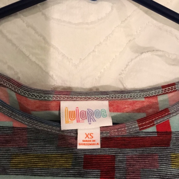 Lulularoe relaxed fit shirt - Picture 2 of 2